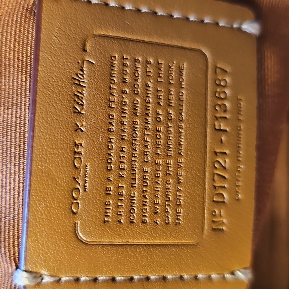 Coach X Keith Haring LOVE Collaboration Graffiti Heart Crossbody - Picture 7 of 15